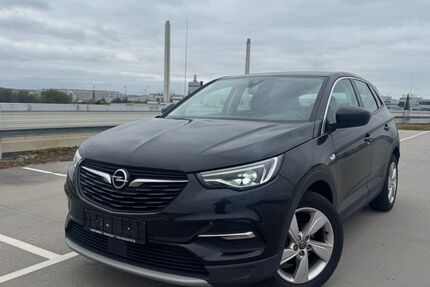 Opel Grandland (X) 99.440 km 13.400 &euro; Sindelfingen 71065