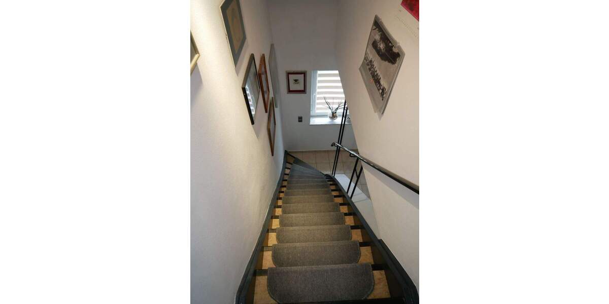 Doppelhaushälfte Böblingen - 1 Zimmer, 254 m&sup2;, 1.150.000&euro; | Angebot:25779091