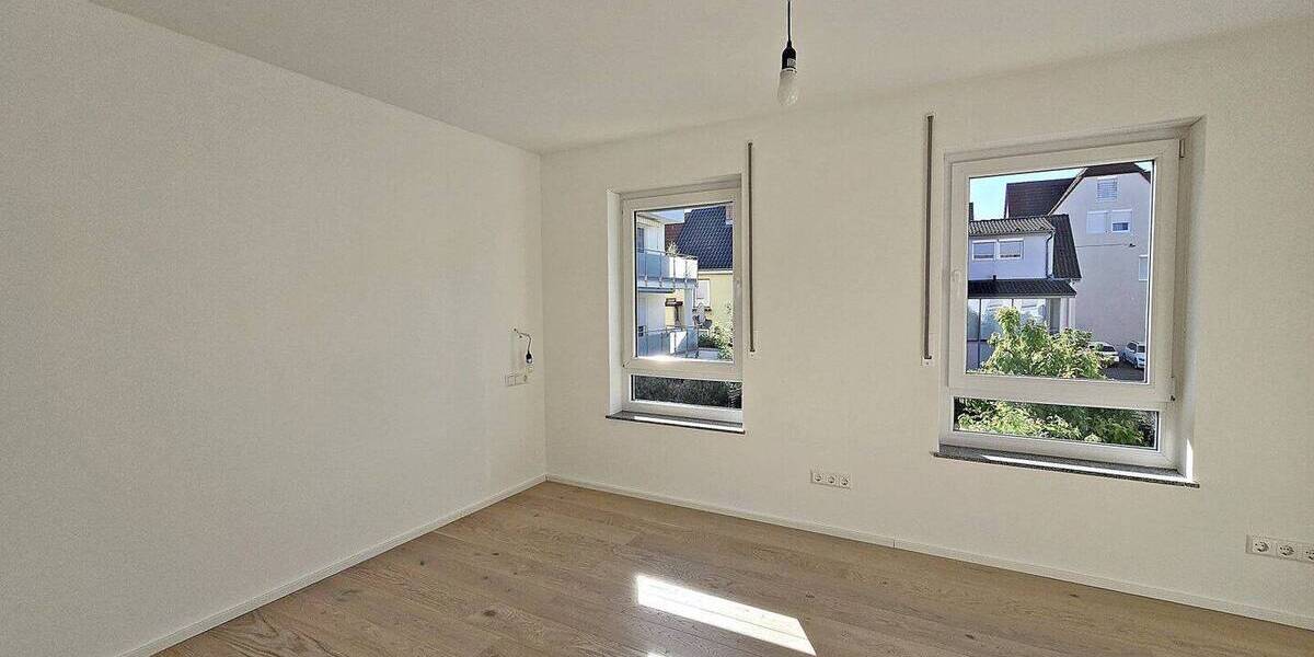 Reihenendhaus Reutlingen Innenstadt - 5 Zimmer, 112 m&sup2;, 1.600&euro; | Angebot:26543131
