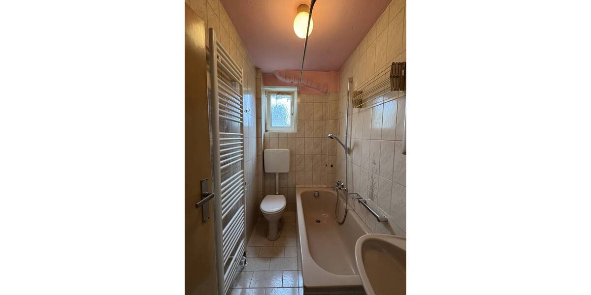Reihenmittelhaus Stuttgart / Degerloch Hoffeld - 6 Zimmer, 135 m&sup2;, 650.000&euro; | Angebot:26596457