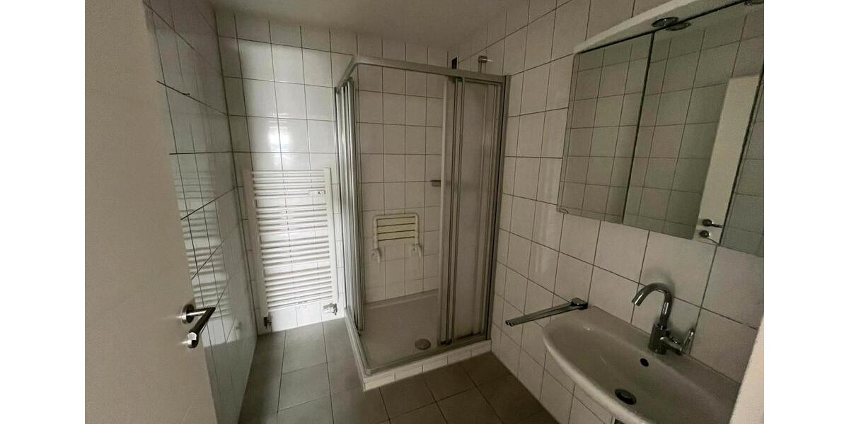 Etagenwohnung Reutlingen Reutlingen-Betzingen - 4.5 Zimmer, 112 m&sup2;, 1.400&euro; | Angebot:24640643