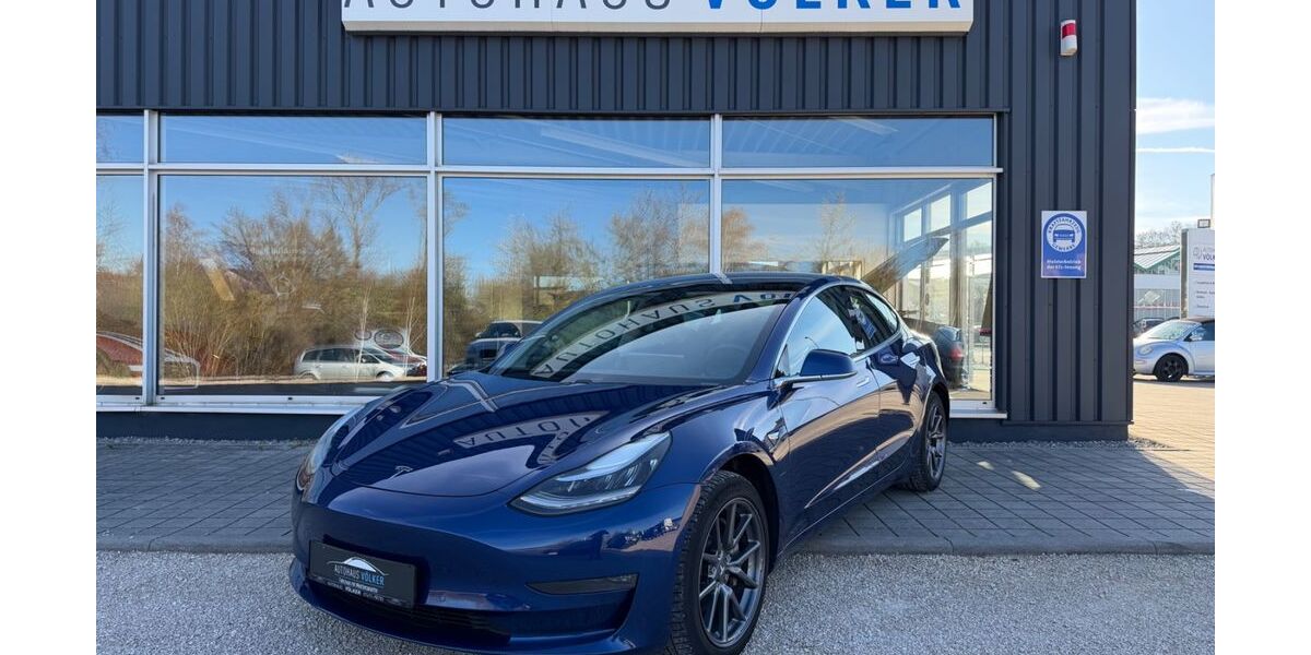 Tesla Model 3 195.123 km 18.500 &euro; Hechingen 72379
