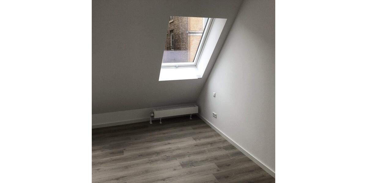 Etagenwohnung Stuttgart Mitte - 2 Zimmer, 48 m&sup2;, 766&euro; | Angebot:25657603