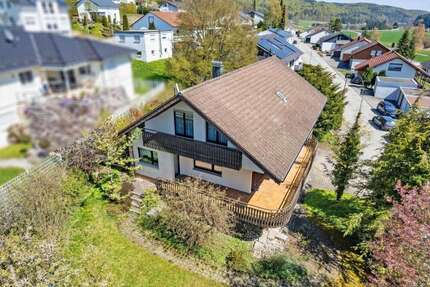 Haus Burladingen - 8.5 Zimmer, 234 m&sup2;, 309.000&euro; | Angebot:26376671
