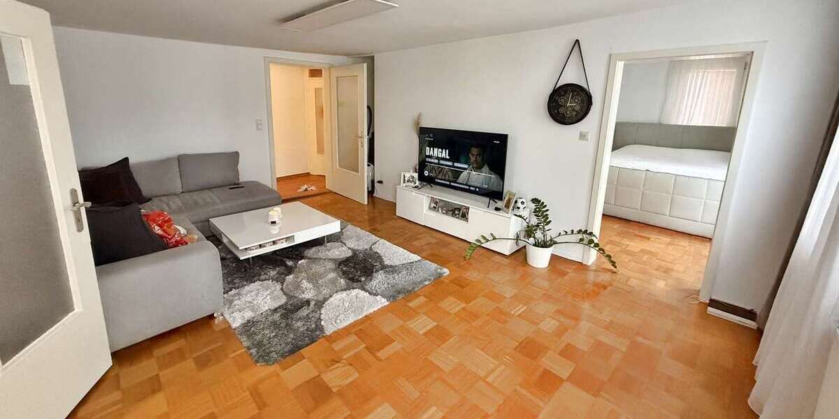 Etagenwohnung Rottenburg am Neckar - 2 Zimmer, 71 m&sup2;, 840&euro; | Angebot:25750489