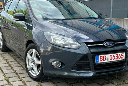Ford Focus 125.000 km 4.880 &euro; Holzgerlingen 71088