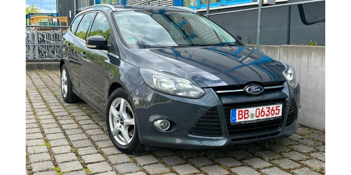 Ford Focus 125.000 km 4.880 &euro; Holzgerlingen 71088