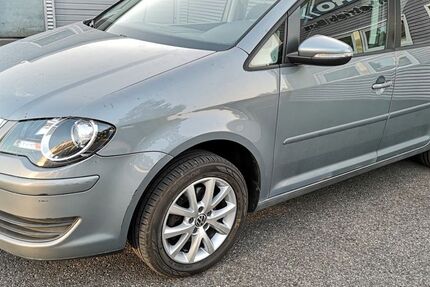 VW Touran 261.500 km 3.950 &euro; Ofterdingen 72131