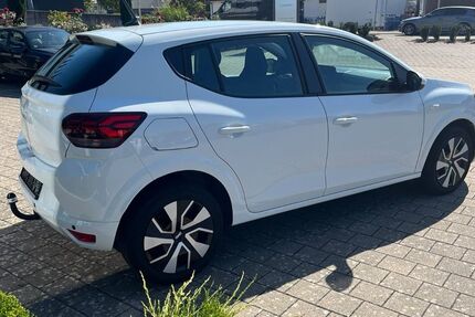 Dacia Sandero 25.980 km 13.490 &euro; Grafenau / Döffingen 71120