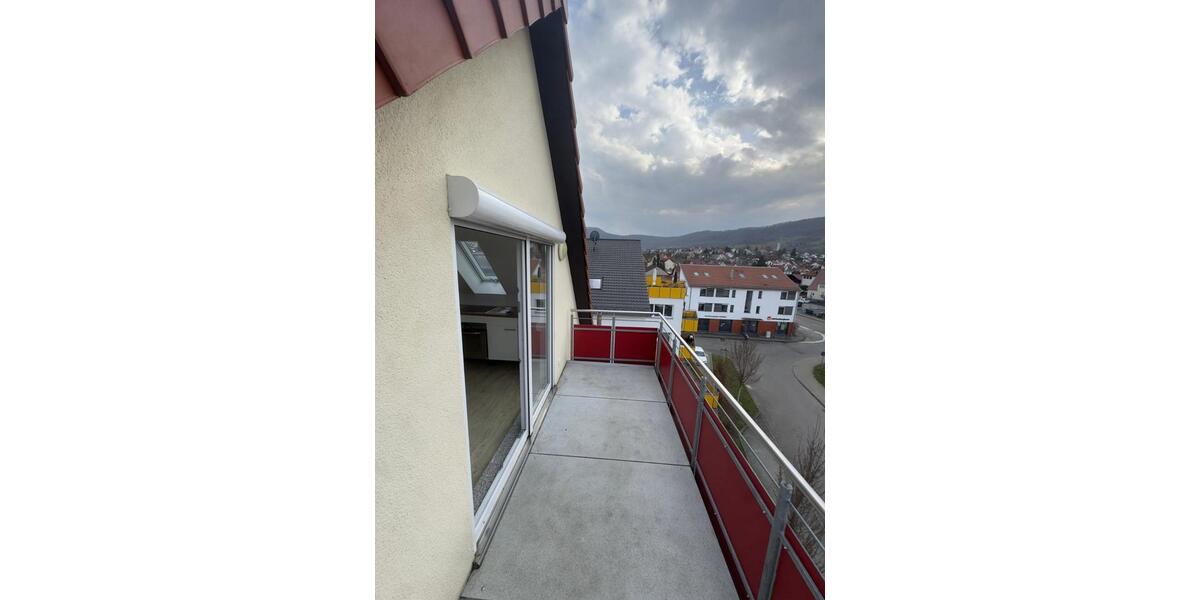 Dachgeschoßwohnung Neuffen - 2 Zimmer, 48 m&sup2;, 740&euro; | Angebot:24875416