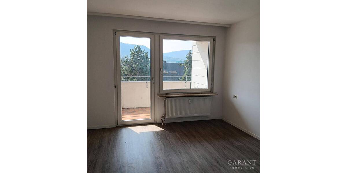 Etagenwohnung Pfullingen - 2 Zimmer, 65 m&sup2;, 620&euro; | Angebot:25929569