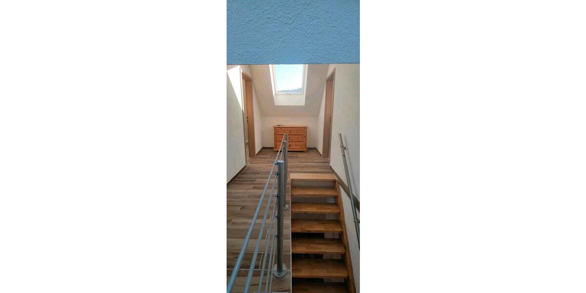 Etagenwohnung Ebhausen - 7 Zimmer, 120 m&sup2;, 1.400&euro; | Angebot:26481755