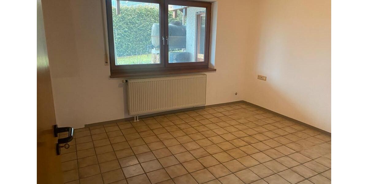 Erdgeschoßwohnung Ebhausen - 1.5 Zimmer, 70 m&sup2;, 1.100&euro; | Angebot:24733541