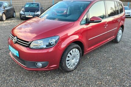 VW Touran 136.000 km 10.995 &euro; Reutlingen 72766