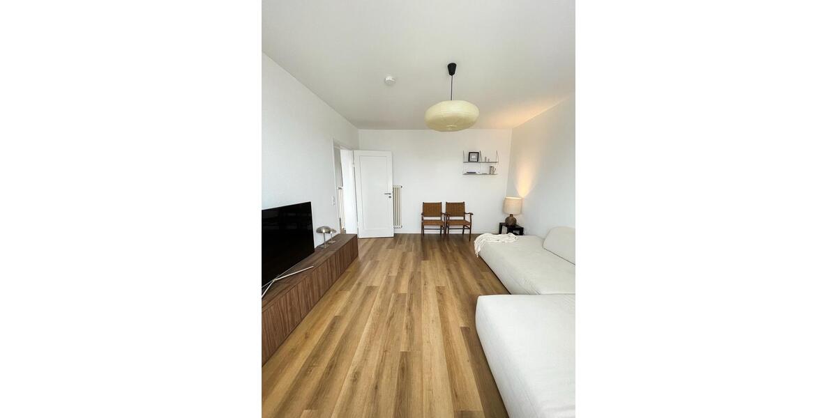 Dachgeschoßwohnung Stuttgart Degerloch - 2.5 Zimmer, 61 m&sup2;, 1.540&euro; | Angebot:25765747