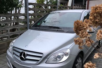 Mercedes-Benz B 180 99.000 km 6.700 &euro; Altdorf 71155
