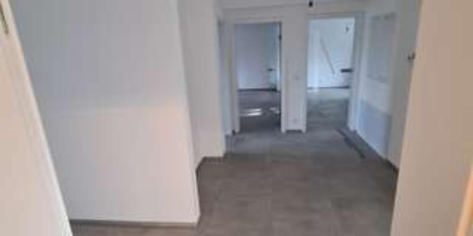 Etagenwohnung Grabenstetten - 4 Zimmer, 136 m&sup2;, 1.580&euro; | Angebot:25334960