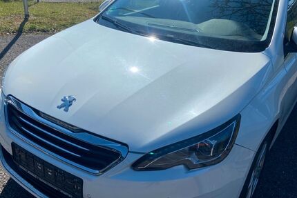 Peugeot 308 82.000 km 12.450 &euro; Gäufelden 71126