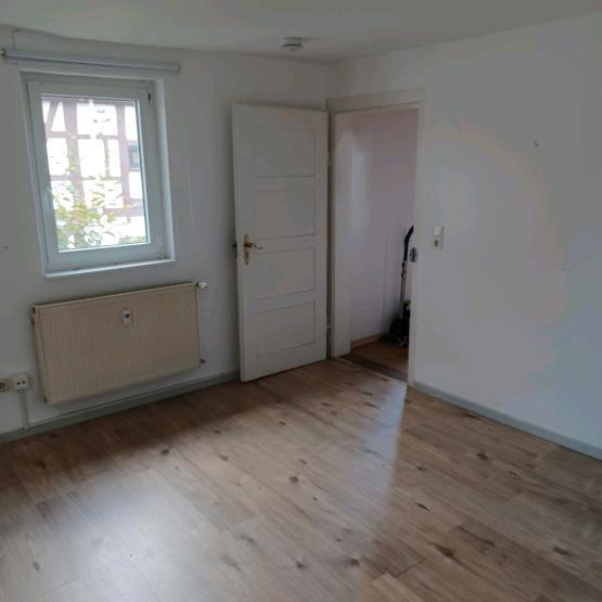 Dachgeschoßwohnung Kusterdingen - 6 Zimmer, 14 m&sup2;, 395&euro; | Angebot:26192771
