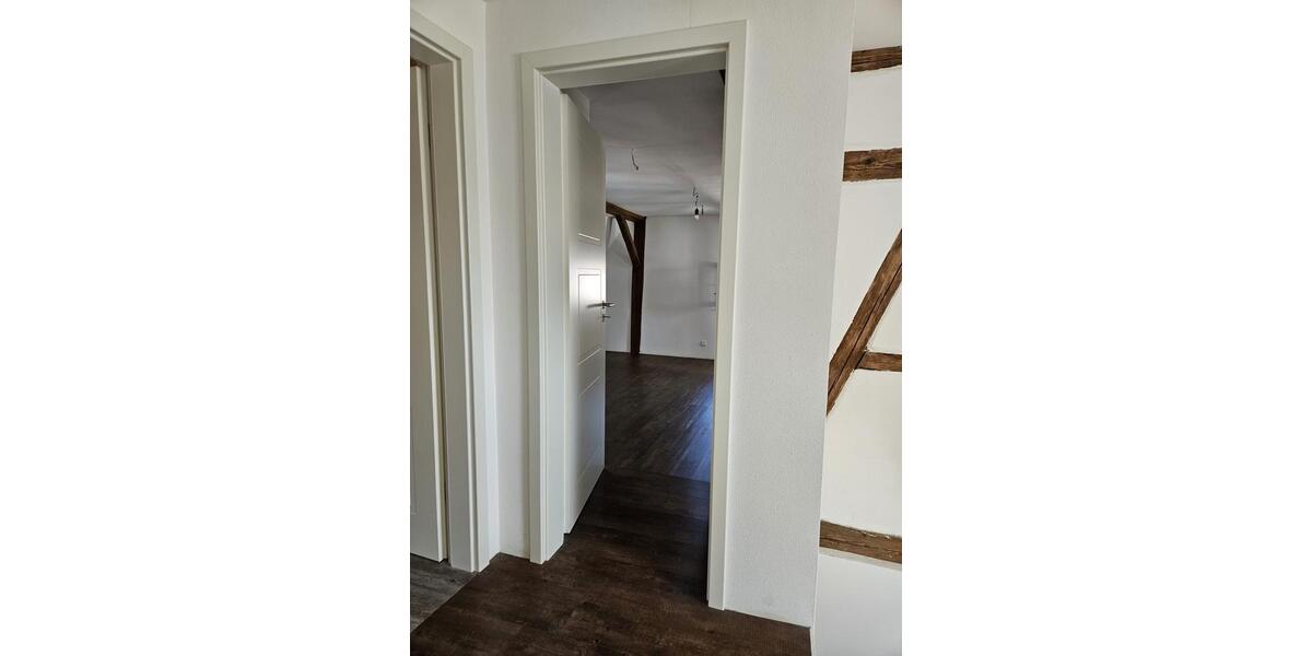 Bauernhaus, Landhaus Neustetten - 5 Zimmer, 170 m&sup2;, 345.000&euro; | Angebot:27254478