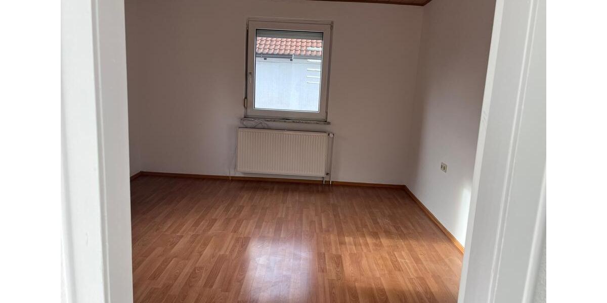 Doppelhaushälfte Reutlingen Altenburg - 7.5 Zimmer, 180 m&sup2;, 690.000&euro; | Angebot:27157500