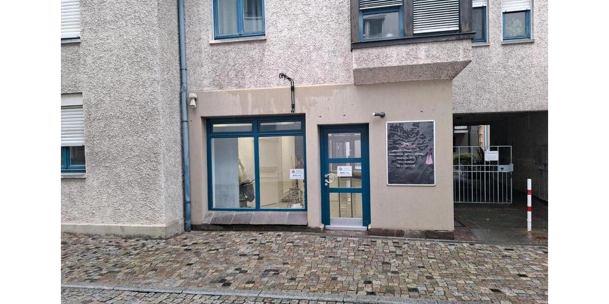 Gewerbeobjekt Reutlingen - 900&euro; | Angebot:25427110