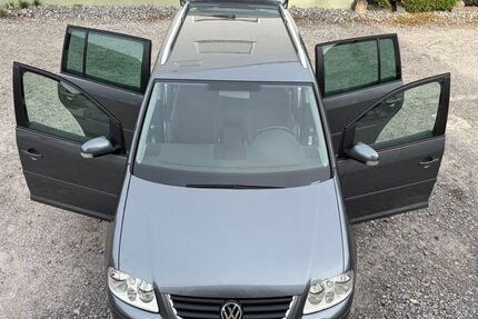 VW Touran 131.775 km 4.890 &euro; Böblingen 71032