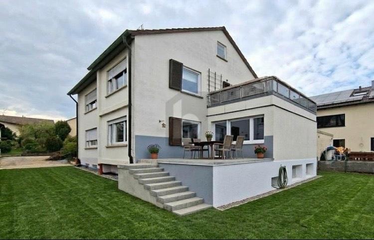 Einfamilienhaus Sindelfingen - 7 Zimmer, 160 m&sup2;, 720.000&euro; | Angebot:27207853