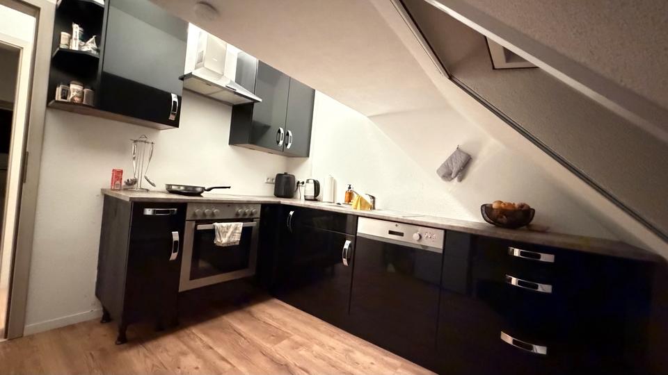 Dachgeschoßwohnung Rottenburg am Neckar - 3 Zimmer, 73 m&sup2;, 700&euro; | Angebot:25483448