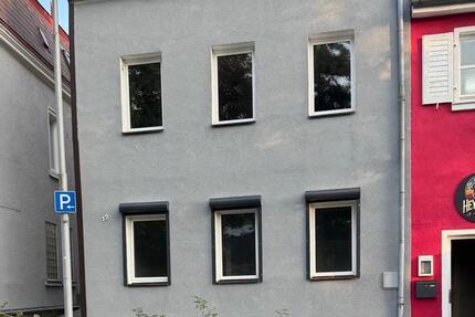 Haus Ostfildern - 7 Zimmer, 180 m&sup2;, 92.000&euro; | Angebot:24828041