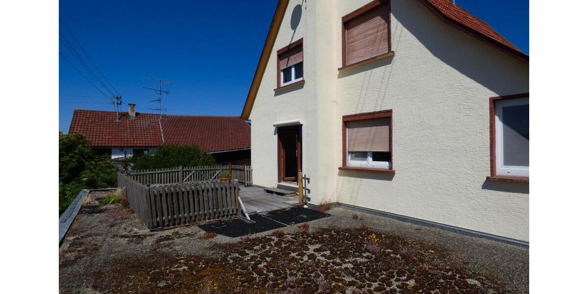 Mehrfamilienhaus, Wohnhaus Bad Urach - 9 Zimmer, 228 m&sup2;, 308.000&euro; | Angebot:27220362