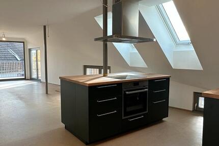 Wohnung Rottenburg am Neckar - 2.5 Zimmer, 103 m&sup2;, 1.725&euro; | Angebot:25168059