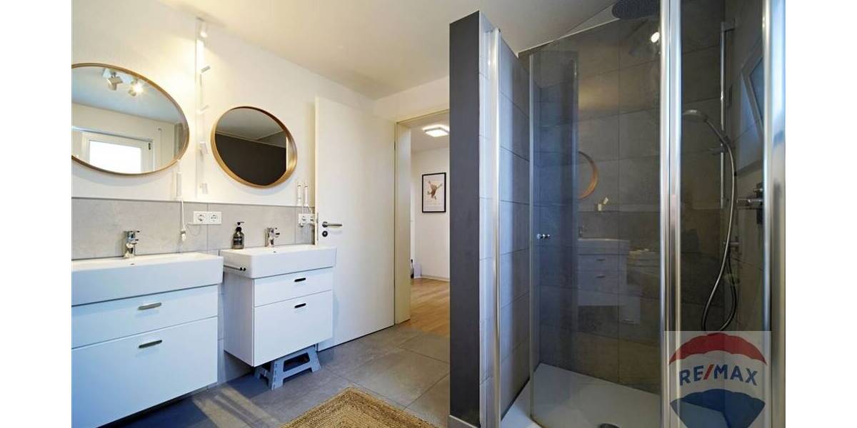 Doppelhaushälfte Altdorf - 7 Zimmer, 194 m&sup2;, 955.000&euro; | Angebot:26616667
