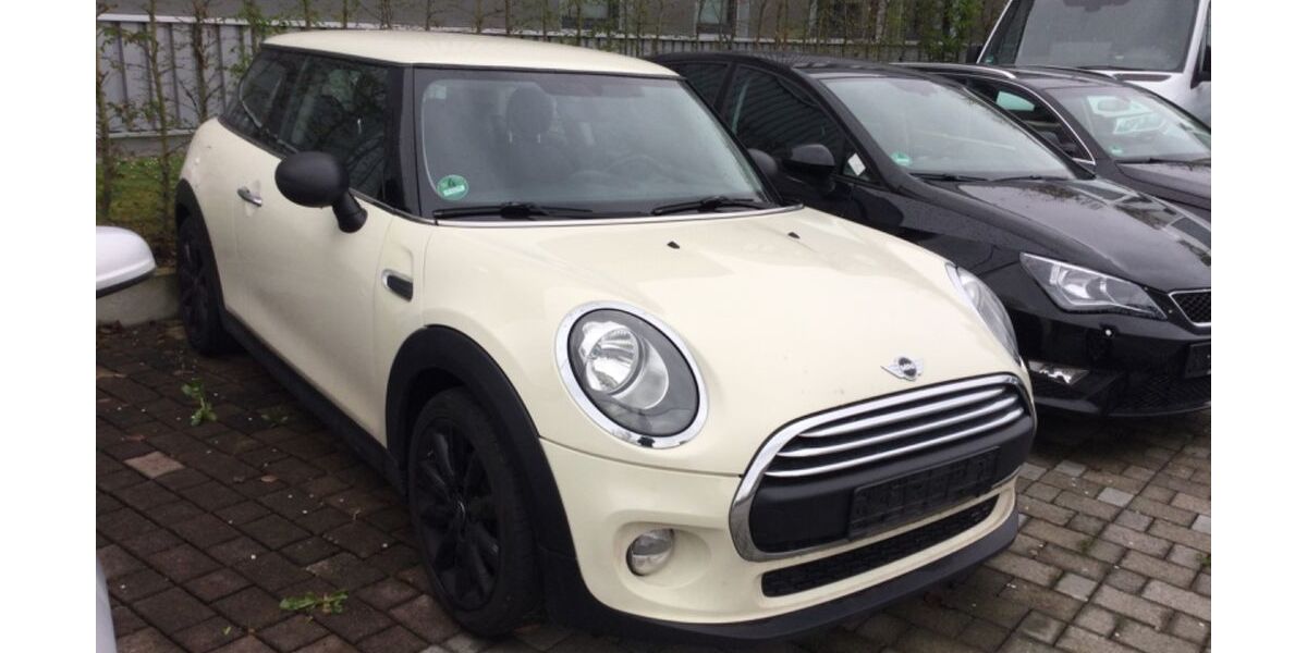 Mini ONE 251.500 km 3.300 &euro; Metzingen 72555