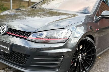 VW Golf 66.000 km 21.999 &euro; Stuttgart 70435