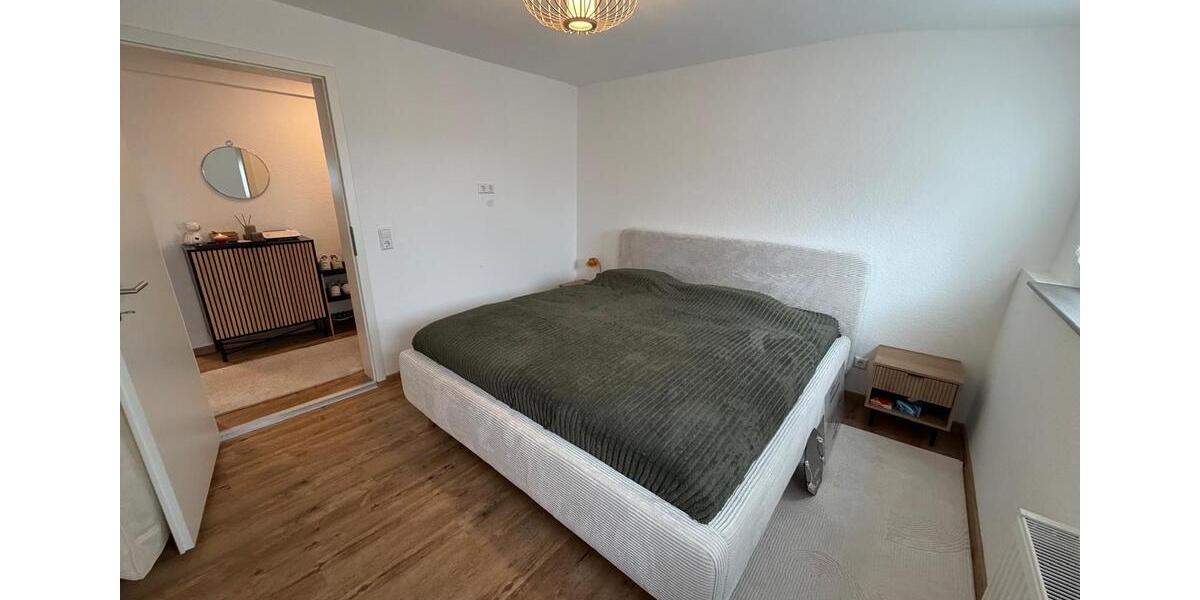 Dachgeschoßwohnung Jettingen - 3 Zimmer, 66 m&sup2;, 1.250&euro; | Angebot:25131334