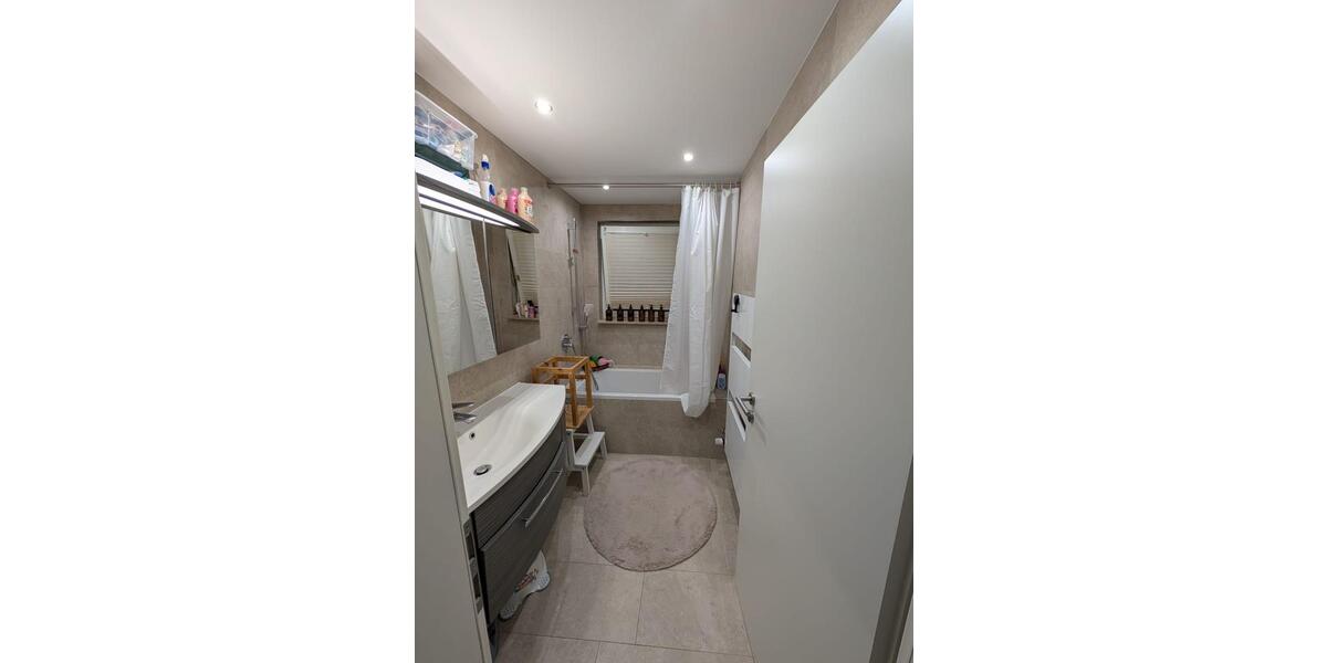 Etagenwohnung Gärtringen - 4.5 Zimmer, 93 m&sup2;, 365.000&euro; | Angebot:26089220