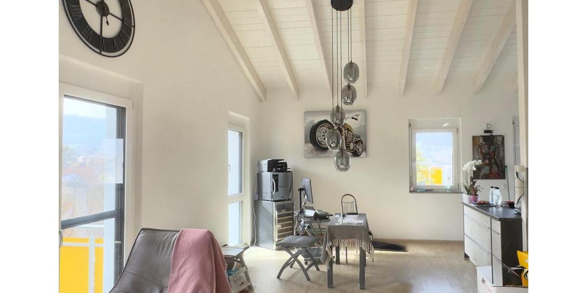 Einfamilienhaus Neuffen - 3.5 Zimmer, 93 m&sup2;, 1.550&euro; | Angebot:24748956