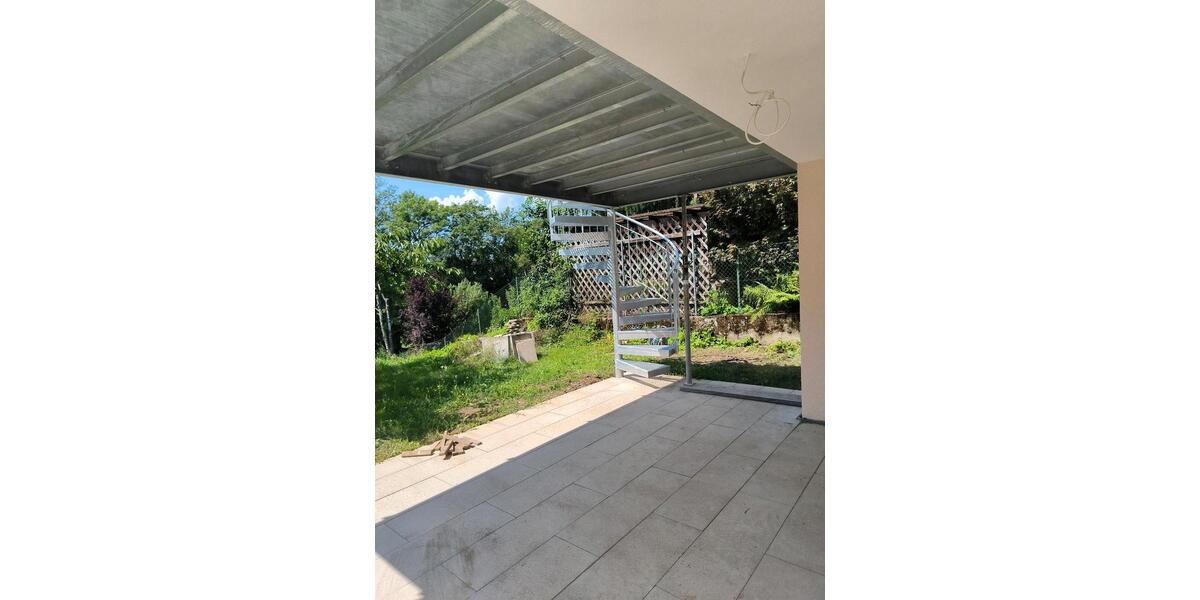 Einfamilienhaus Stuttgart Birkach - 8 Zimmer, 200 m&sup2;, 4.200&euro; | Angebot:21215177