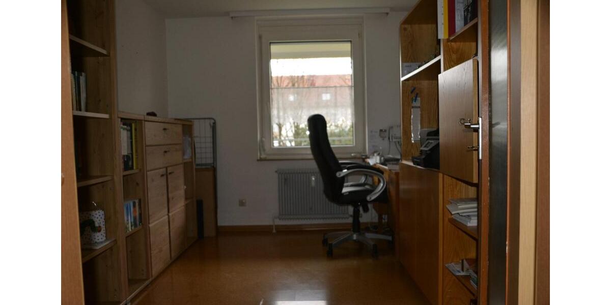 Etagenwohnung Reutlingen Reutlingen (Kernstadt) - 4 Zimmer, 125 m&sup2;, 395.000&euro; | Angebot:25355009