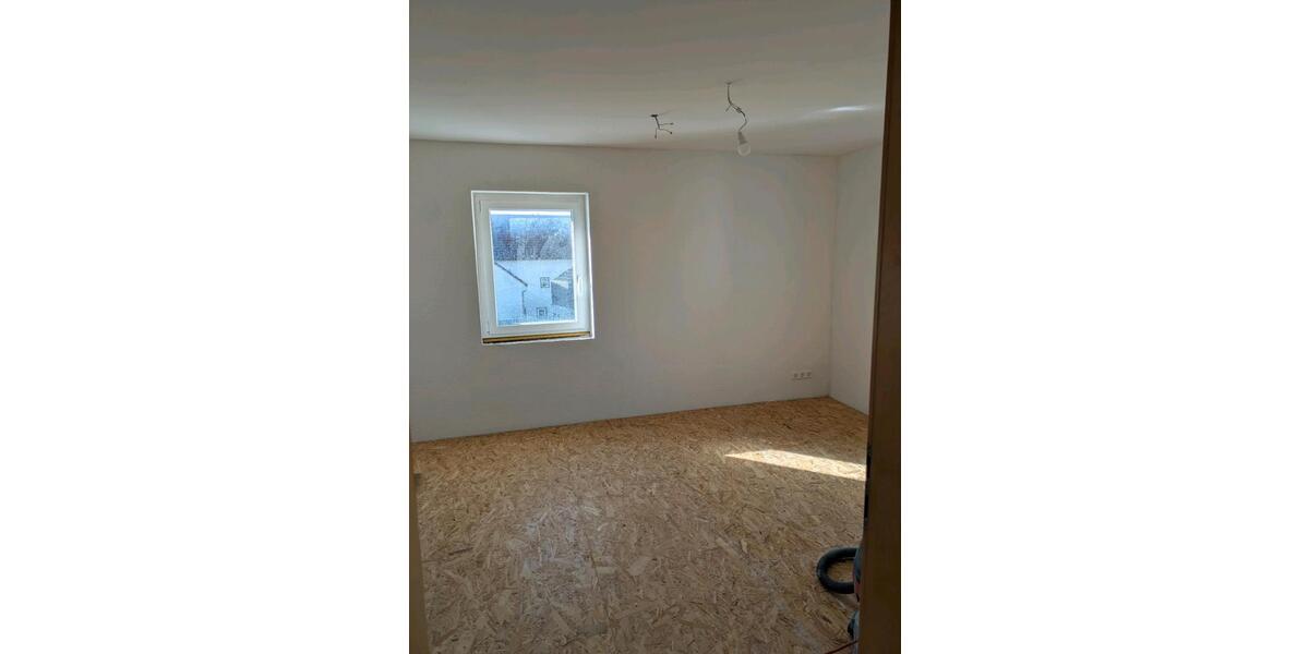 Maisonettenwohnung Denkendorf - 4.5 Zimmer, 120 m&sup2;, 2.100&euro; | Angebot:25953946