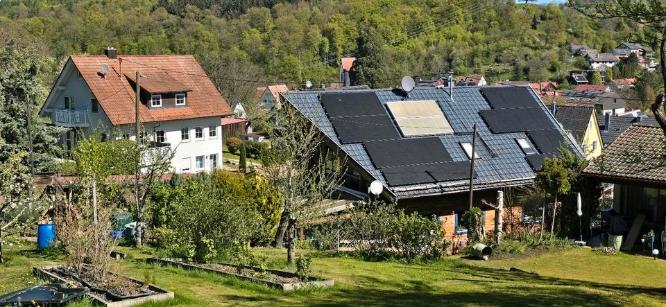 Mehrfamilienhaus, Wohnhaus Reutlingen Reutlingen-Betzingen - 7 Zimmer, 300 m&sup2;, 1.200.000&euro; | Angebot:26368307