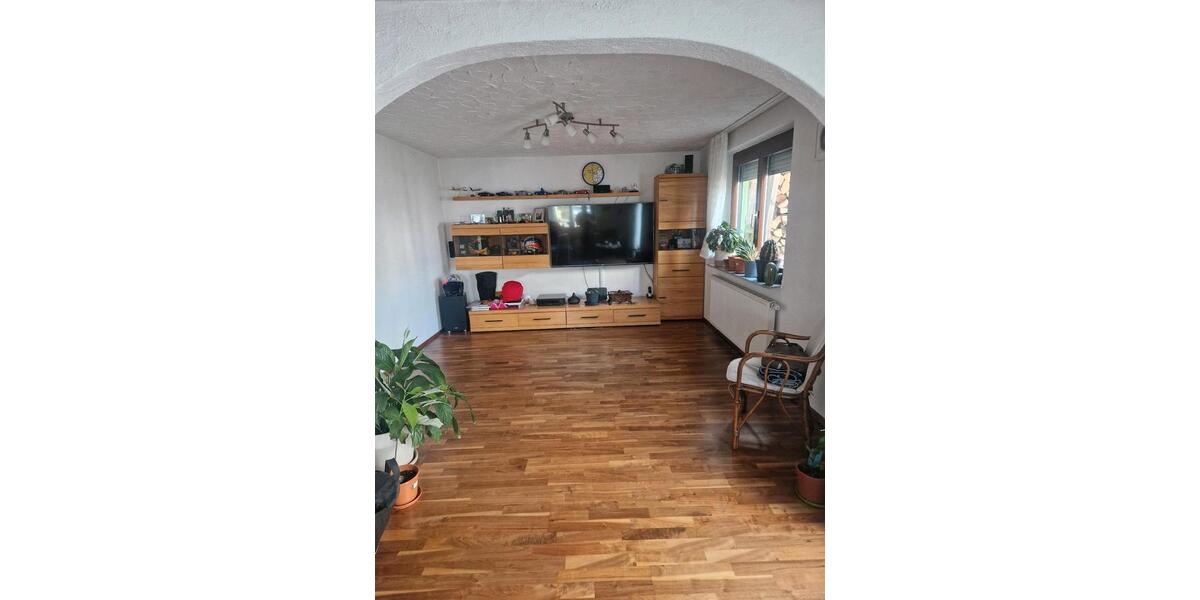 Doppelhaushälfte Nufringen - 6 Zimmer, 145 m&sup2;, 590.000&euro; | Angebot:26044573