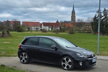 VW Golf 214.000 km 7.900 &euro; Starzach 72181