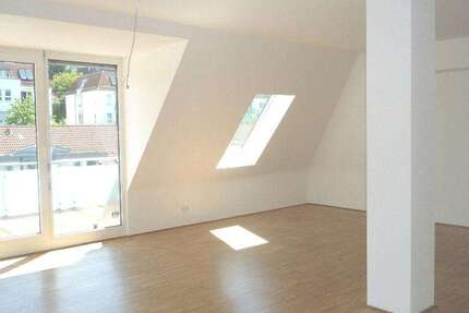 Wohnung Stuttgart Lehen - 5 Zimmer, 159 m&sup2;, 2.537&euro; | Angebot:26672305