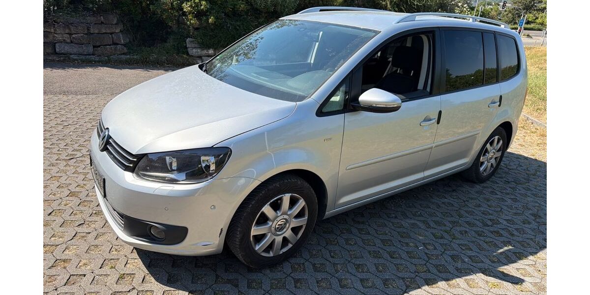 VW Touran 177.000 km 7.999 &euro; Stuttgart 70437