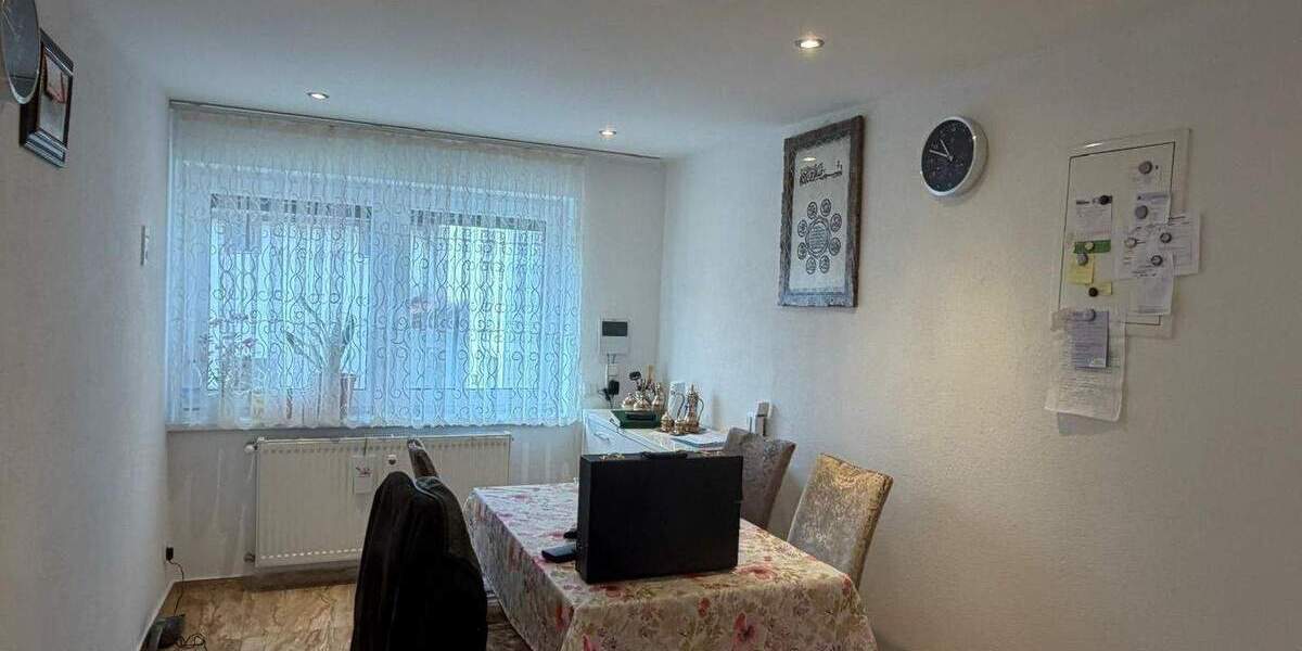 Mehrfamilienhaus, Wohnhaus Althengstett - 8 Zimmer, 180 m&sup2;, 595.999&euro; | Angebot:25737016