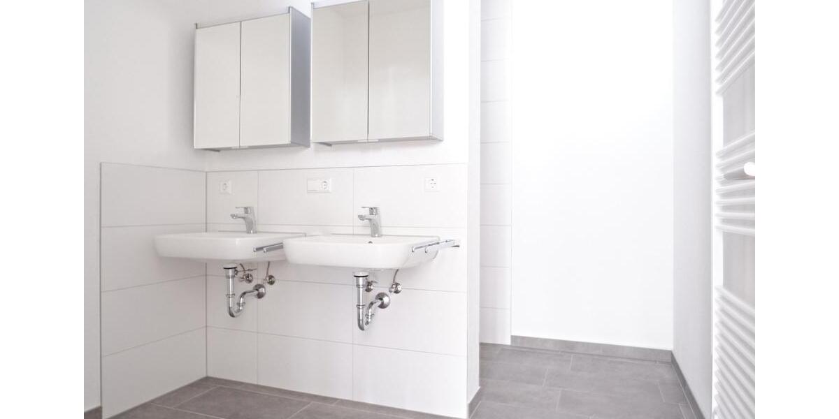 Etagenwohnung Reutlingen - 3 Zimmer, 102 m&sup2;, 1.400&euro; | Angebot:26097344