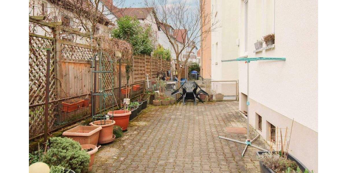 Etagenwohnung Reutlingen Weststadt - 3 Zimmer, 78 m&sup2;, 189.000&euro; | Angebot:25702816