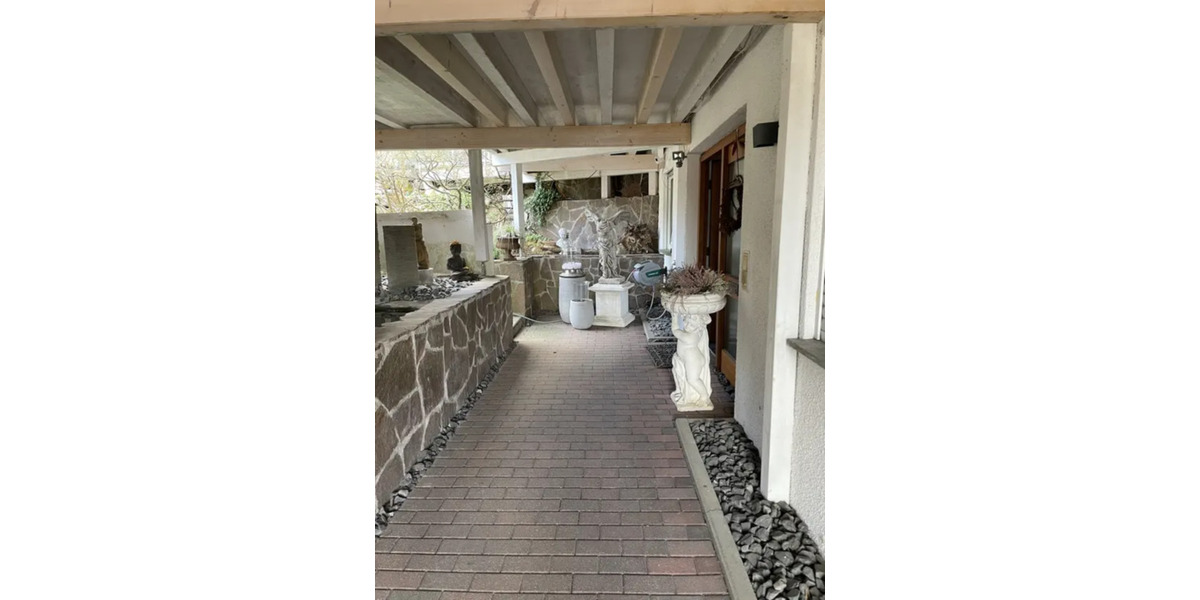 Einfamilienhaus Eningen unter Achalm - 5 Zimmer, 180 m&sup2;, 735.000&euro; | Angebot:25874079